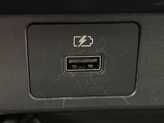 ノート Ｓ　ＦＯＵＲ　４ＷＤ　禁煙車　衝突軽減　９インチナビ　バックカメラ　ＥＴＣ　コーナーセンサー　シートヒーター　ハンドルヒーター　電動パーキングブレーキ　スマートキー　オートマチックハイビーム　パワーステアリング（47枚目）