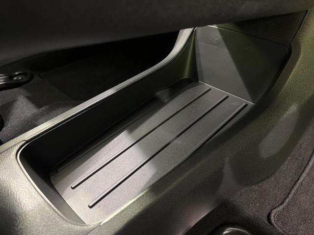 ノート Ｓ　ＦＯＵＲ　４ＷＤ　禁煙車　衝突軽減　９インチナビ　バックカメラ　ＥＴＣ　コーナーセンサー　シートヒーター　ハンドルヒーター　電動パーキングブレーキ　スマートキー　オートマチックハイビーム　パワーステアリング（56枚目）