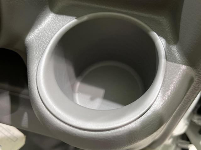 エブリイ ＰＡ　届出済未使用車　４ＷＤ　衝突軽減　コーナーセンサー　オートライト　アイドリングストップ　横滑り防止機能　車線逸脱防止機能　プライバシーガラス（25枚目）