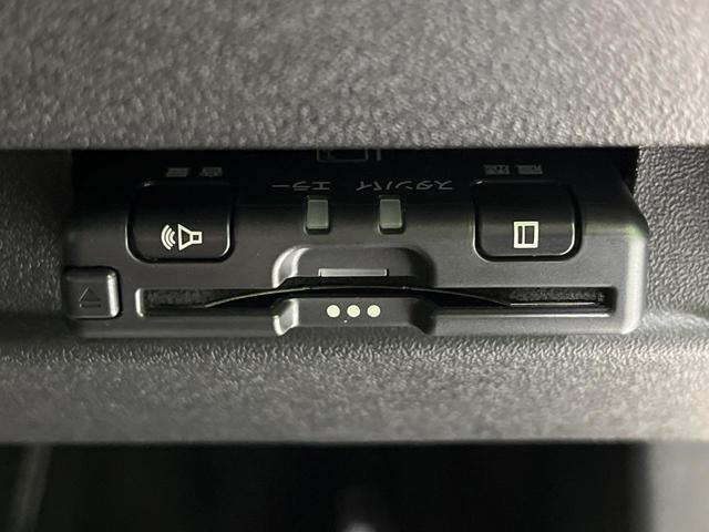 ジムニー ＸＣ　４ＷＤ　禁煙車　衝突軽減　８インチナビ　ＥＴＣ　デジタルインナーミラー　ドライブレコーダー　前席シートヒーター　ＬＥＤヘッド　クルーズコントロール　フォグランプ　オートハイビーム　スマートキー（5枚目）