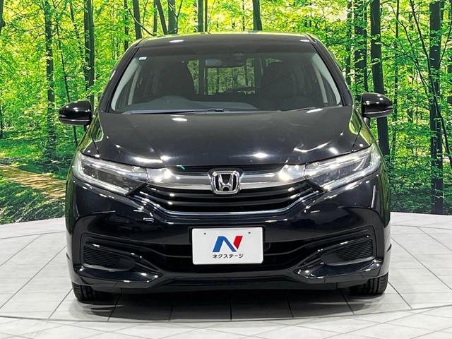 シャトル ハイブリッドＸ　禁煙車　衝突軽減　純正８型ナビ　バックカメラ　クルコン　ＥＴＣ　ＬＥＤヘッドライト　ステアリングスイッチ　シートリフター　スマートキー　Ｂｌｕｅｔｏｏｔｈ　電動格納ミラー　プライバシーガラス（15枚目）