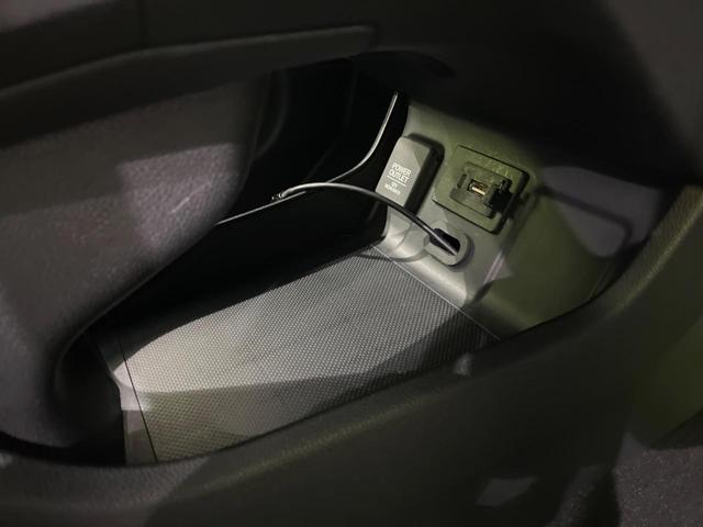 シャトル ハイブリッドＸ　禁煙車　衝突軽減　純正８型ナビ　バックカメラ　クルコン　ＥＴＣ　ＬＥＤヘッドライト　ステアリングスイッチ　シートリフター　スマートキー　Ｂｌｕｅｔｏｏｔｈ　電動格納ミラー　プライバシーガラス（26枚目）