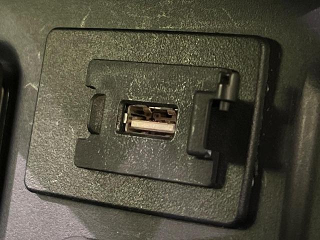 シャトル ハイブリッドＸ　禁煙車　衝突軽減　純正８型ナビ　バックカメラ　クルコン　ＥＴＣ　ＬＥＤヘッドライト　ステアリングスイッチ　シートリフター　スマートキー　Ｂｌｕｅｔｏｏｔｈ　電動格納ミラー　プライバシーガラス（27枚目）