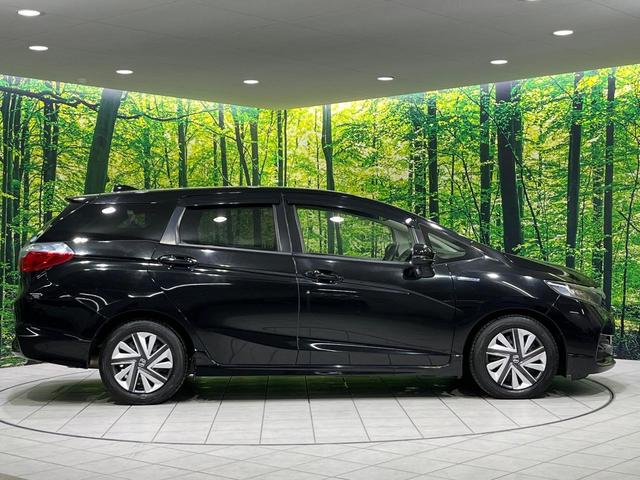 シャトル ハイブリッドＸ　禁煙車　衝突軽減　純正８型ナビ　バックカメラ　クルコン　ＥＴＣ　ＬＥＤヘッドライト　ステアリングスイッチ　シートリフター　スマートキー　Ｂｌｕｅｔｏｏｔｈ　電動格納ミラー　プライバシーガラス（55枚目）