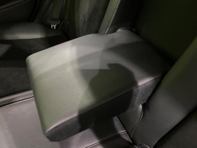 シャトル ハイブリッドＸ　禁煙車　衝突軽減　純正８型ナビ　バックカメラ　クルコン　ＥＴＣ　ＬＥＤヘッドライト　ステアリングスイッチ　シートリフター　スマートキー　Ｂｌｕｅｔｏｏｔｈ　電動格納ミラー　プライバシーガラス（61枚目）