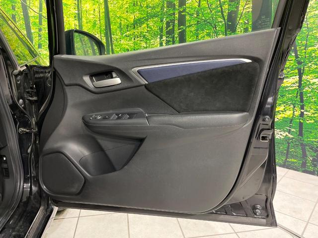 シャトル ハイブリッドＸ　禁煙車　衝突軽減　純正８型ナビ　バックカメラ　クルコン　ＥＴＣ　ＬＥＤヘッドライト　ステアリングスイッチ　シートリフター　スマートキー　Ｂｌｕｅｔｏｏｔｈ　電動格納ミラー　プライバシーガラス（62枚目）