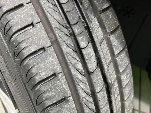 シャトル ハイブリッドＸ　禁煙車　衝突軽減　純正８型ナビ　バックカメラ　クルコン　ＥＴＣ　ＬＥＤヘッドライト　ステアリングスイッチ　シートリフター　スマートキー　Ｂｌｕｅｔｏｏｔｈ　電動格納ミラー　プライバシーガラス（65枚目）