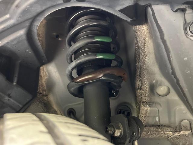 ルーミー Ｇ　コージーエディション　４ＷＤ　禁煙車　衝突軽減　純正ナビ　バックカメラ　両側パワスラ　シートヒーター　クルコン　ＬＥＤヘッド　ＥＴＣ　コーナーセンサー　オートマチックハイビーム　１４インチモデリスタホイール　ス（21枚目）