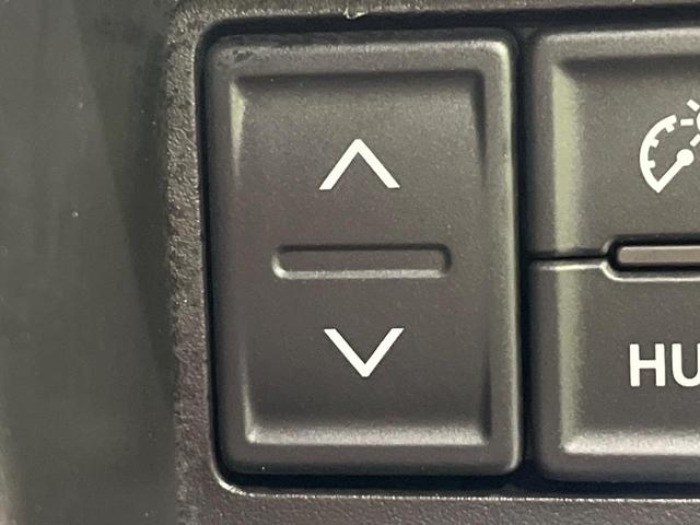 デリカＤ：２ ハイブリッドＭＺ　全方位カメラパッケージ　４ＷＤ　禁煙車　衝突軽減　全周囲カメラ　ナビ　両側電動ドア　クリアランスソナー　シートヒーター　レーダークルーズ　ＬＥＤヘッド　ドライブレコーダー　ＥＴＣ　シートバックテーブル　Ｂｌｕｅｔｏｏｔｈ（31枚目）