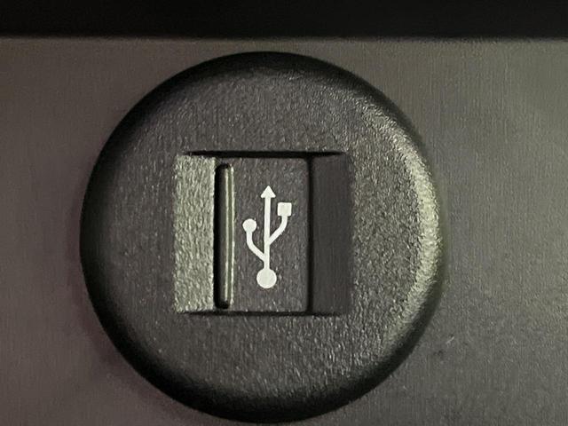 デリカＤ：２ ハイブリッドＭＺ　全方位カメラパッケージ　４ＷＤ　禁煙車　衝突軽減　全周囲カメラ　ナビ　両側電動ドア　クリアランスソナー　シートヒーター　レーダークルーズ　ＬＥＤヘッド　ドライブレコーダー　ＥＴＣ　シートバックテーブル　Ｂｌｕｅｔｏｏｔｈ（42枚目）