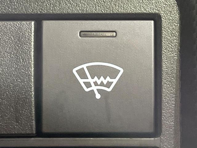 ライズ Ｇ　４ＷＤ　禁煙車　衝突軽減　寒冷地仕様　純正９型ナビ　バックカメラ　ブラインドスポットモニター　ＥＴＣ　前席シートヒーター　ＬＥＤヘッド　クリアランスソナー　オートハイビーム　オートエアコン（4枚目）