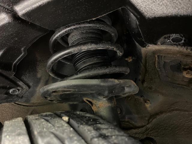 ハリアー プレミアム 4WD 禁煙車 後席モニター 9型ナビ 衝突軽減 パワーバックドア バックカメラ アクセサリーコンセント ETC Bluetooth パワーシート クルコン LEDヘッドライト LEDフォグ(21枚目)