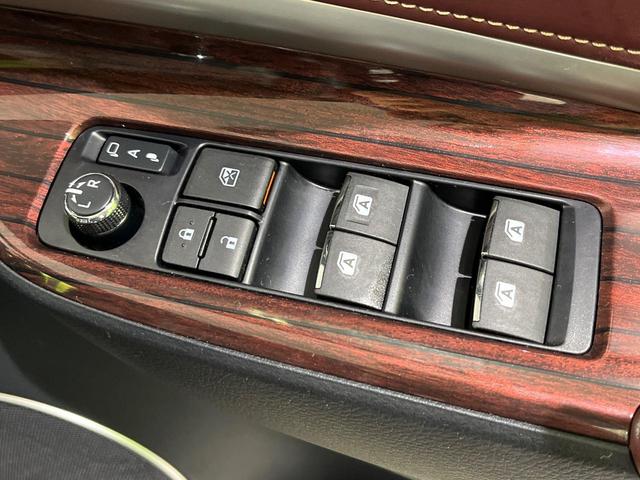 ハリアー プレミアム 4WD 禁煙車 後席モニター 9型ナビ 衝突軽減 パワーバックドア バックカメラ アクセサリーコンセント ETC Bluetooth パワーシート クルコン LEDヘッドライト LEDフォグ(22枚目)