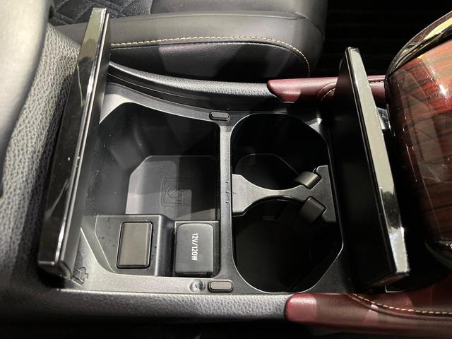 ハリアー プレミアム 4WD 禁煙車 後席モニター 9型ナビ 衝突軽減 パワーバックドア バックカメラ アクセサリーコンセント ETC Bluetooth パワーシート クルコン LEDヘッドライト LEDフォグ(28枚目)