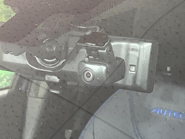 キックス オーテック 4WD 禁煙車 全周囲カメラ 純正9型ナビ プロパイロット デジタルルームミラー 衝突軽減 シートヒーター ステアリングヒーター ドラレコ Bluetooth ETC ハーフレザーシート(27枚目)