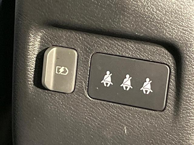 キックス オーテック 4WD 禁煙車 全周囲カメラ 純正9型ナビ プロパイロット デジタルルームミラー 衝突軽減 シートヒーター ステアリングヒーター ドラレコ Bluetooth ETC ハーフレザーシート(50枚目)