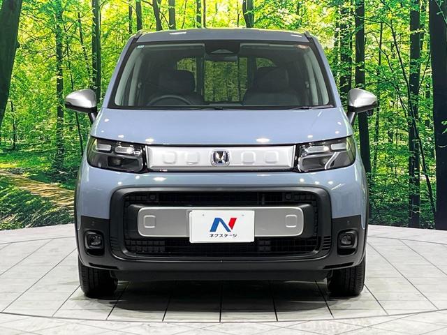 フリード ｅ：ＨＥＶクロスター　登録済未使用車　４ＷＤ　両側電動ドア　衝突軽減　アダプティブクルーズ　ブラインドスポットモニター　前席シートヒーター　クリアランスソナー　ＬＥＤヘッドライト　ＬＥＤフォグ　オートライト　オートエアコン（16枚目）