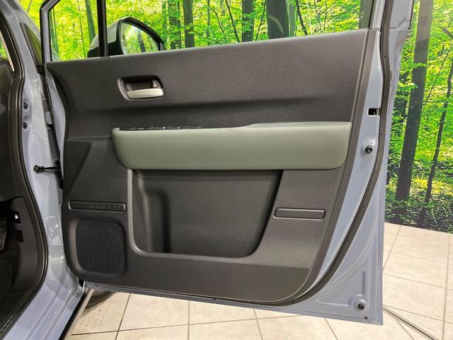 フリード ｅ：ＨＥＶクロスター　登録済未使用車　４ＷＤ　両側電動ドア　衝突軽減　アダプティブクルーズ　ブラインドスポットモニター　前席シートヒーター　クリアランスソナー　ＬＥＤヘッドライト　ＬＥＤフォグ　オートライト　オートエアコン（30枚目）