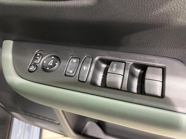 フリード ｅ：ＨＥＶクロスター　登録済未使用車　４ＷＤ　両側電動ドア　衝突軽減　アダプティブクルーズ　ブラインドスポットモニター　前席シートヒーター　クリアランスソナー　ＬＥＤヘッドライト　ＬＥＤフォグ　オートライト　オートエアコン（34枚目）