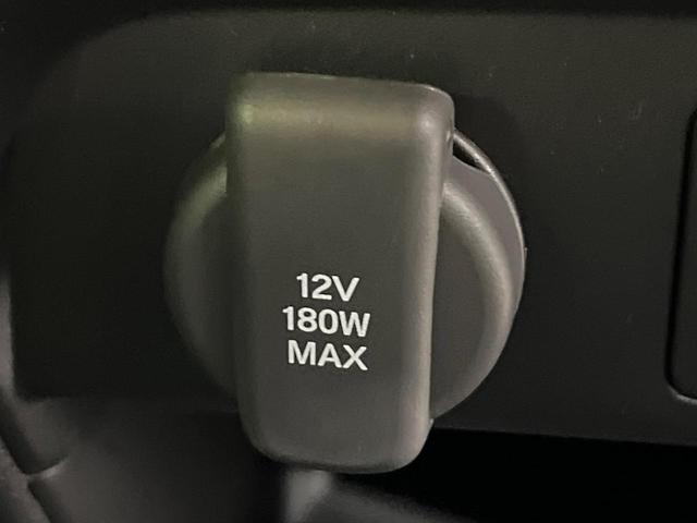 フリード ｅ：ＨＥＶクロスター　登録済未使用車　４ＷＤ　両側電動ドア　衝突軽減　アダプティブクルーズ　ブラインドスポットモニター　前席シートヒーター　クリアランスソナー　ＬＥＤヘッドライト　ＬＥＤフォグ　オートライト　オートエアコン（37枚目）