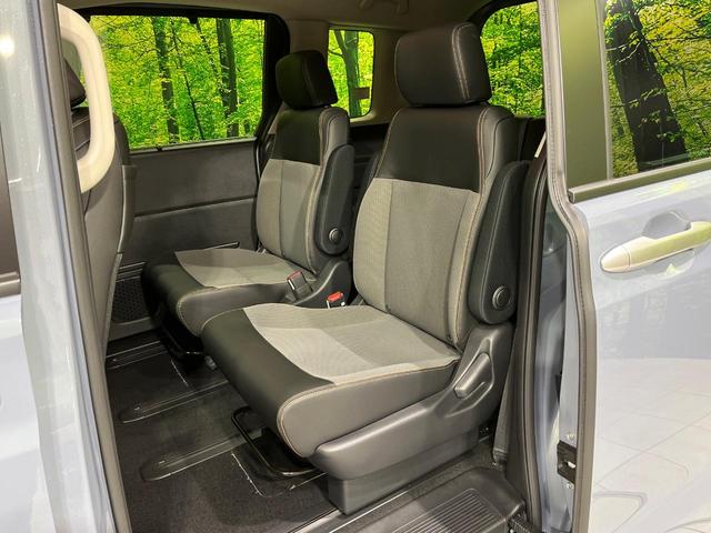 フリード ｅ：ＨＥＶクロスター　登録済未使用車　４ＷＤ　両側電動ドア　衝突軽減　アダプティブクルーズ　ブラインドスポットモニター　前席シートヒーター　クリアランスソナー　ＬＥＤヘッドライト　ＬＥＤフォグ　オートライト　オートエアコン（61枚目）