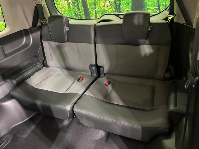 フリード ｅ：ＨＥＶクロスター　登録済未使用車　４ＷＤ　両側電動ドア　衝突軽減　アダプティブクルーズ　ブラインドスポットモニター　前席シートヒーター　クリアランスソナー　ＬＥＤヘッドライト　ＬＥＤフォグ　オートライト　オートエアコン（62枚目）