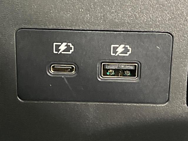 エクストレイル オーテック e-4ORCE 禁煙車 衝突軽減 プロパイロット 純正12.3型ナビ 全周囲カメラ ETC2.0 ドラレコ パワーバックドア 黒革シート 前席パワーシート 全席シートヒーター ルーフレール 純正20インチアルミ(49枚目)