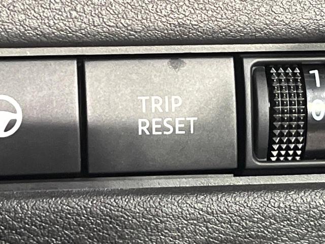 エクストレイル オーテック e-4ORCE 禁煙車 衝突軽減 プロパイロット 純正12.3型ナビ 全周囲カメラ ETC2.0 ドラレコ パワーバックドア 黒革シート 前席パワーシート 全席シートヒーター ルーフレール 純正20インチアルミ(56枚目)