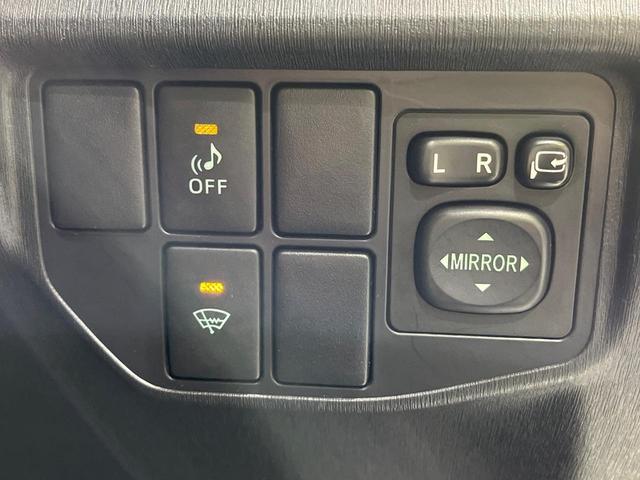 プリウス S 禁煙車 純正ナビ バックカメラ 寒冷地仕様 HIDヘッドライト フォグライト ETC ドラレコ スマートキー シートリフター Bluetooth オートライト 純正15インチアルミ(5枚目)