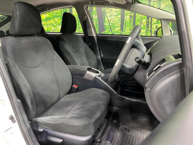 プリウス S 禁煙車 純正ナビ バックカメラ 寒冷地仕様 HIDヘッドライト フォグライト ETC ドラレコ スマートキー シートリフター Bluetooth オートライト 純正15インチアルミ(9枚目)