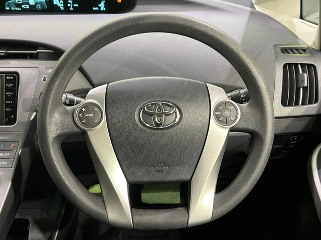 プリウス S 禁煙車 純正ナビ バックカメラ 寒冷地仕様 HIDヘッドライト フォグライト ETC ドラレコ スマートキー シートリフター Bluetooth オートライト 純正15インチアルミ(12枚目)