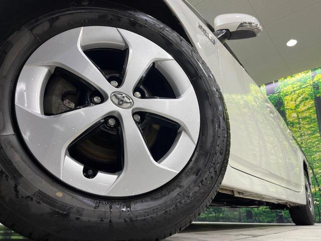 プリウス S 禁煙車 純正ナビ バックカメラ 寒冷地仕様 HIDヘッドライト フォグライト ETC ドラレコ スマートキー シートリフター Bluetooth オートライト 純正15インチアルミ(14枚目)