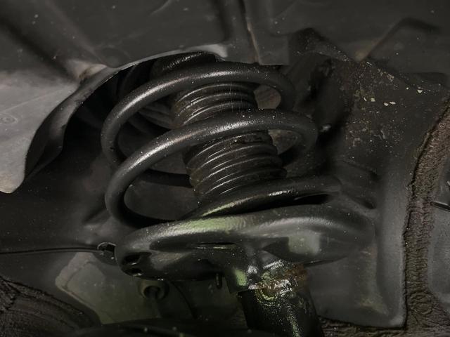 プリウス S 禁煙車 純正ナビ バックカメラ 寒冷地仕様 HIDヘッドライト フォグライト ETC ドラレコ スマートキー シートリフター Bluetooth オートライト 純正15インチアルミ(21枚目)