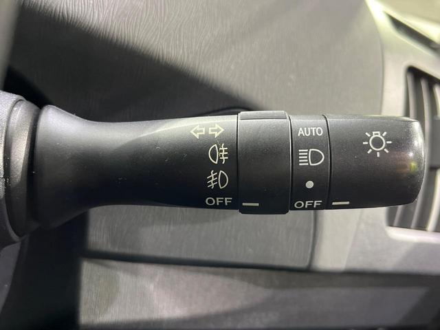 プリウス S 禁煙車 純正ナビ バックカメラ 寒冷地仕様 HIDヘッドライト フォグライト ETC ドラレコ スマートキー シートリフター Bluetooth オートライト 純正15インチアルミ(23枚目)