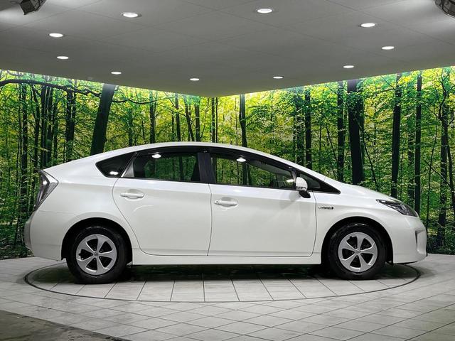 プリウス S 禁煙車 純正ナビ バックカメラ 寒冷地仕様 HIDヘッドライト フォグライト ETC ドラレコ スマートキー シートリフター Bluetooth オートライト 純正15インチアルミ(25枚目)