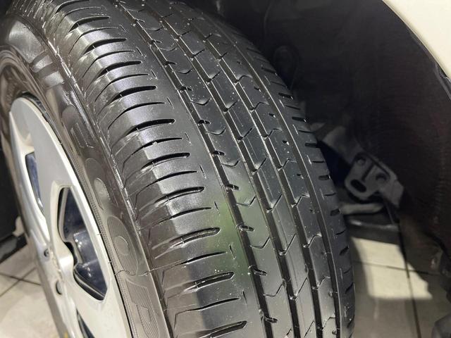 プリウス S 禁煙車 純正ナビ バックカメラ 寒冷地仕様 HIDヘッドライト フォグライト ETC ドラレコ スマートキー シートリフター Bluetooth オートライト 純正15インチアルミ(33枚目)