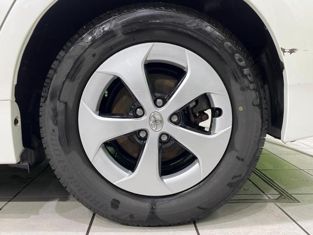 プリウス S 禁煙車 純正ナビ バックカメラ 寒冷地仕様 HIDヘッドライト フォグライト ETC ドラレコ スマートキー シートリフター Bluetooth オートライト 純正15インチアルミ(34枚目)
