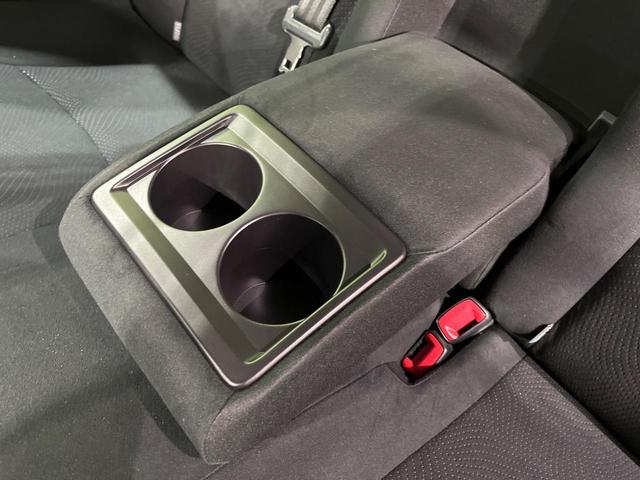 プリウス S 禁煙車 純正ナビ バックカメラ 寒冷地仕様 HIDヘッドライト フォグライト ETC ドラレコ スマートキー シートリフター Bluetooth オートライト 純正15インチアルミ(37枚目)