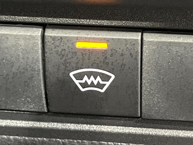 ヤリス X 4WD 禁煙車 衝突軽減 寒冷地仕様 ナビ バックカメラ ETC Bluetooth レーダークルーズ クリアランスソナー オートハイビーム オートライト アイドリングストップ スマートキー(3枚目)