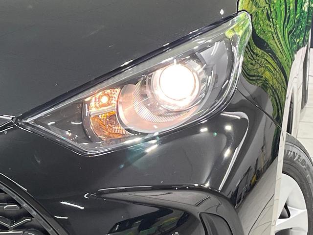 ヤリス X 4WD 禁煙車 衝突軽減 寒冷地仕様 ナビ バックカメラ ETC Bluetooth レーダークルーズ クリアランスソナー オートハイビーム オートライト アイドリングストップ スマートキー(13枚目)