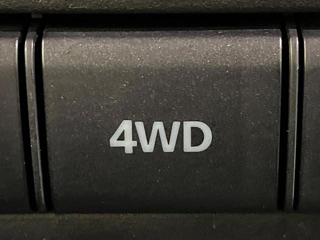 ジムニー ＸＣ　４ＷＤ　禁煙車　キーレス　ルーフレール　ＣＤオーディオ　ＡＢＳ　エアコン　電動格納ミラー　純正１６インチアルミホイール　衝突安全ボディ　盗難防止システム　パワーウィンドウ　プライバシーガラス（3枚目）