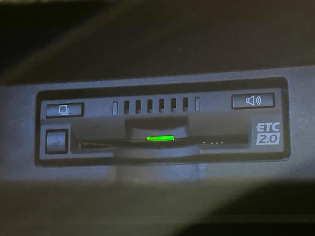 ハリアー プレミアム 4WD 禁煙車 純正9型ナビ バックカメラ ETC ドラレコ パワーシート パワーバックドア ウッドコンビステアリング LEDヘッド クルーズコントロール オートハイビーム 左右独立オートエアコン(6枚目)