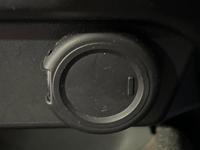 オーラ G FOUR レザーエディション 4WD 禁煙車 純正9型ナビ 全周囲カメラ 衝突軽減 プロパイロット BOSEサウンドシステム ブラインドスポットモニター デジタルインナーミラー Bluetooth ETC ドラレコ シートヒーター(39枚目)