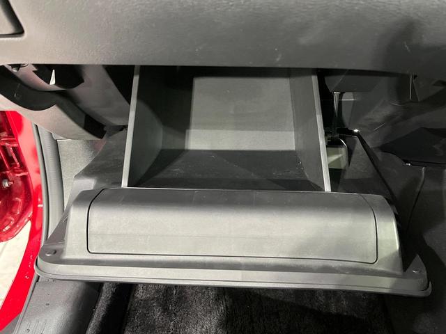 オーラ G FOUR レザーエディション 4WD 禁煙車 純正9型ナビ 全周囲カメラ 衝突軽減 プロパイロット BOSEサウンドシステム ブラインドスポットモニター デジタルインナーミラー Bluetooth ETC ドラレコ シートヒーター(42枚目)