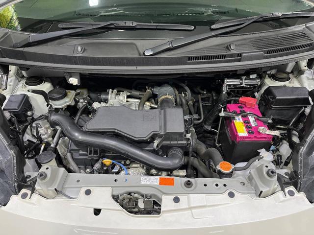 タンク カスタムＧ　４ＷＤ　禁煙車　両側電動ドア　純正ナビ　ドラレコ　Ｂｌｕｅｔｏｏｔｈ　クルコン　革巻きステアリング　ＬＥＤヘッドライト　フロントフォグ　オートライト　オートエアコン　スマートキー（18枚目）