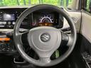ステアリングも使用感が少なく、きれいな状態となっております♪