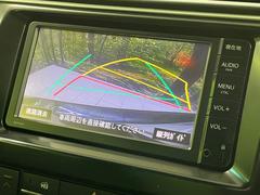 【バックカメラ】駐車時に後方がリアルタイム映像で確認できます。大型商業施設や立体駐車場での駐車時や、夜間のバック時に大活躍！運転スキルに関わらず、今や必須となった装備のひとつです！ 4