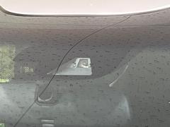 【ホンダセンシング】走行中に前方の車両等を認識し、衝突しそうな時は警報とブレーキで衝突回避と被害軽減をアシスト。より安全にドライブをお楽しみいただけます。 3