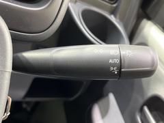 �ڥ����ȥ饤�ȡۼ�������뤵�˱����Ƽ�ư�ǥإåɥ饤�Ȥ��������������Ǥ��뵡ǽ�Ǥ����饤�Ȥ��դ�˺�졦�ä�˺��ʤɤ�̵���ʤꡢ��������ͼ�������Ԥ�¿����ȥ�ͥ��̲���������Ǥ��͢� 4