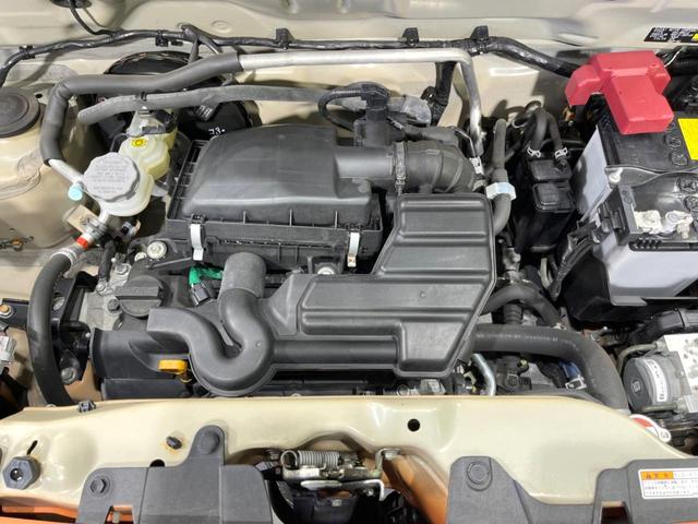 G 4WD 禁煙車 レーダーブレーキサポート 7型ナビ Bluetooth再生 レーンキープアシスト 踏み間違い防止 車線逸脱警報 オートエアコン ステアリングスイッチ ダウンヒルアシスト DVD再生(18枚目)